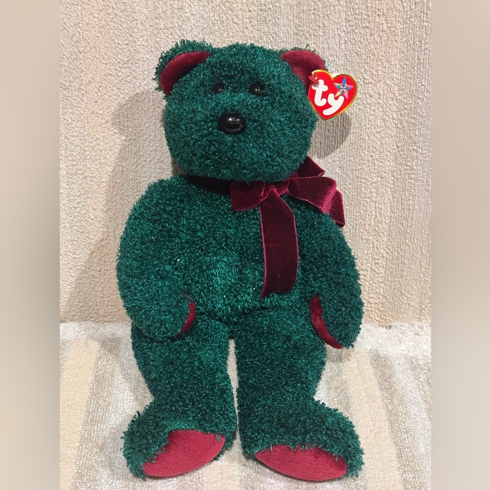 Ty BEANIE & BUDDY COLLECTION Green and Red Plush Bear 2001 Mint Condition ERRORS